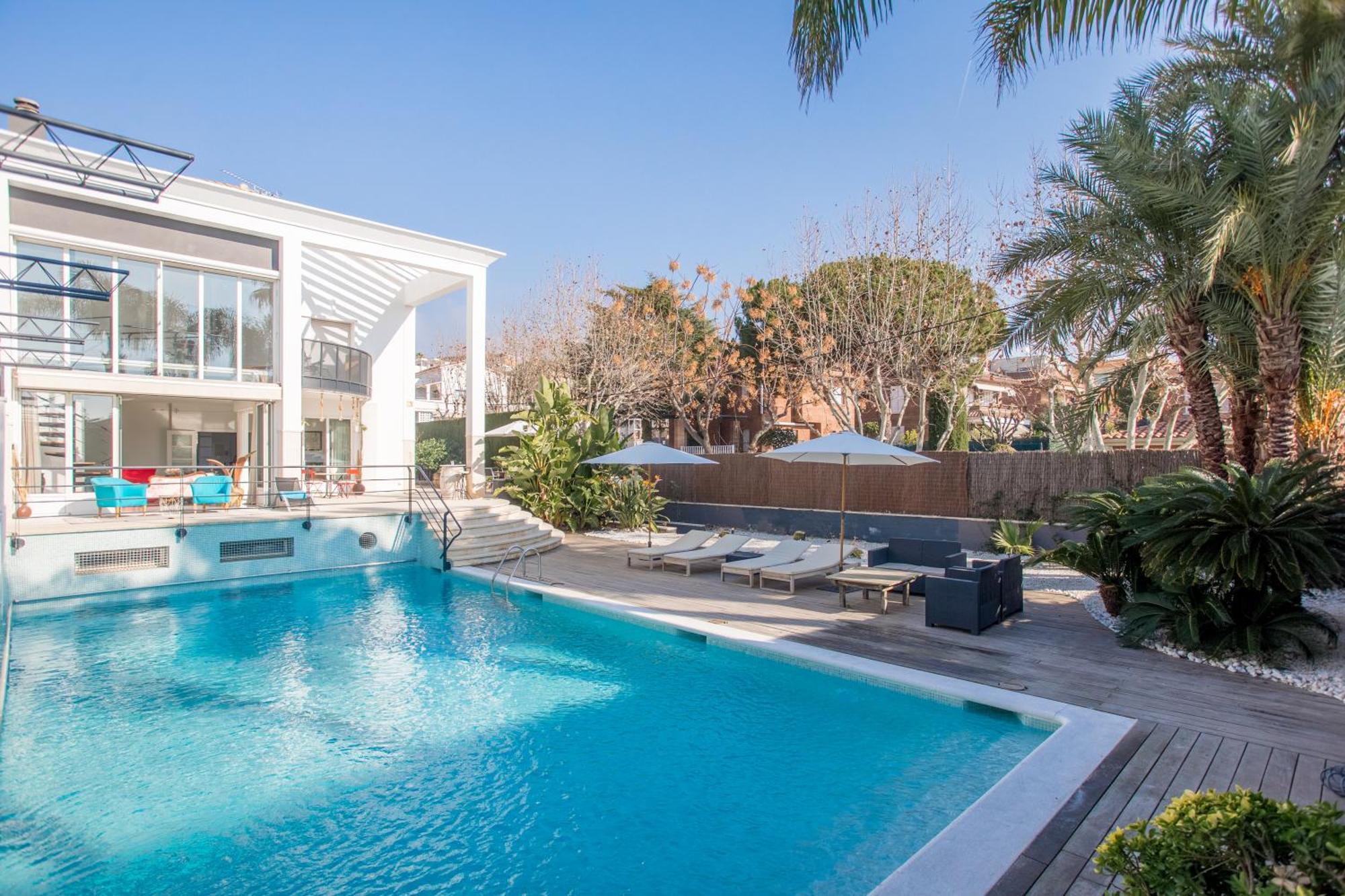Luxury Villa Cela El El Masnou Exterior photo